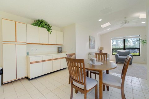 House in Palm Beach Gardens, Florida 2 bedrooms, 165.18 sq.m. № 2082932 - photo 7