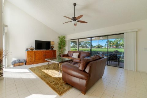 House in Palm Beach Gardens, Florida 2 bedrooms, 165.18 sq.m. № 2082932 - photo 4