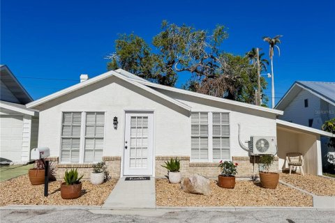 House in Bradenton, Florida 2 bedrooms, 93.37 sq.m. № 1526820 - photo 1