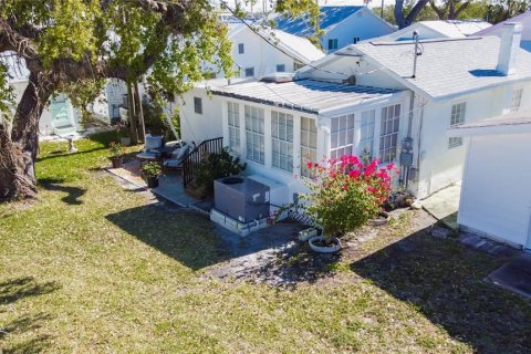 House in Bradenton, Florida 2 bedrooms, 93.37 sq.m. № 1526820 - photo 12