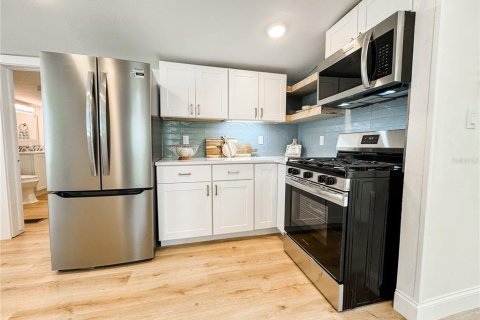 House in Bradenton, Florida 2 bedrooms, 93.37 sq.m. № 1526820 - photo 27
