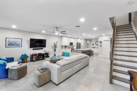 Touwnhouse à vendre à Dania Beach, Floride: 3 chambres, 181.81 m2 № 2087624 - photo 13