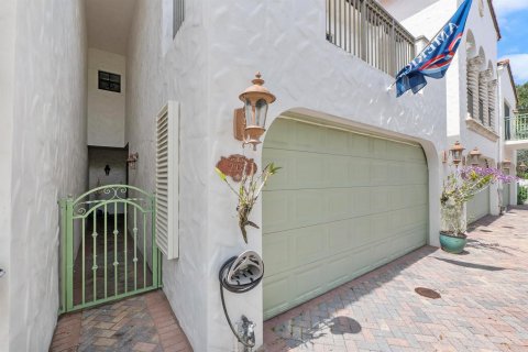 Touwnhouse à vendre à Dania Beach, Floride: 3 chambres, 181.81 m2 № 2087624 - photo 3