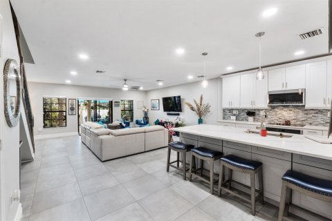 Touwnhouse à vendre à Dania Beach, Floride: 3 chambres, 181.81 m2 № 2087624 - photo 6