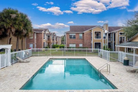 Condominio en venta en Orlando, Florida, 2 dormitorios, 75.25 m2 № 1853172 - foto 14