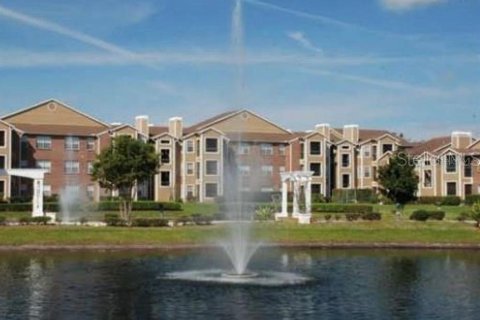 Condominio en venta en Orlando, Florida, 2 dormitorios, 75.25 m2 № 1853172 - foto 2