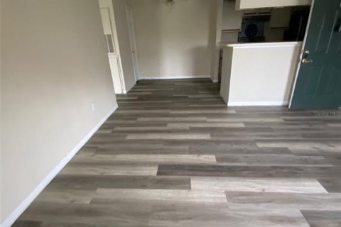 Condominio en venta en Orlando, Florida, 2 dormitorios, 75.25 m2 № 1853172 - foto 3
