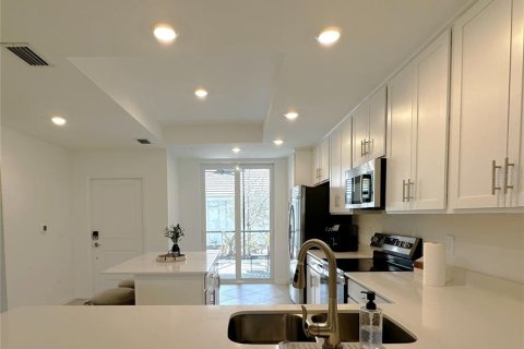 Touwnhouse à louer à Punta Gorda, Floride: 2 chambres, 125.88 m2 № 2104780 - photo 6