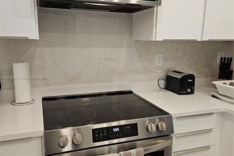 Copropriété à louer à Miami Beach, Floride: 1 chambre, 86.4 m2 № 2015138 - photo 7