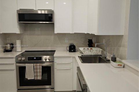 Copropriété à louer à Miami Beach, Floride: 1 chambre, 86.4 m2 № 2015138 - photo 5