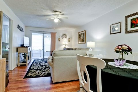 Casa en venta en Bradenton, Florida, 2 dormitorios, 100.33 m2 № 1829360 - foto 18
