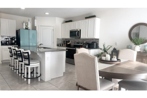 Casa en venta en Zellwood, Florida, 5 dormitorios, 263.94 m2 № 2369328 - foto 8