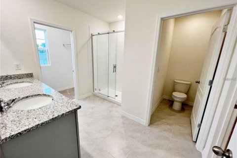 House in Saint Cloud, Florida 5 bedrooms, 241.64 sq.m. № 1780882 - photo 21