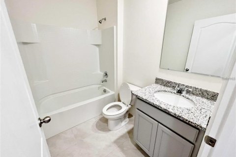 House in Saint Cloud, Florida 5 bedrooms, 241.64 sq.m. № 1780882 - photo 17