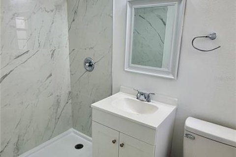 Villa ou maison à louer à Sarasota, Floride: 2 chambres, 60.39 m2 № 2378291 - photo 15
