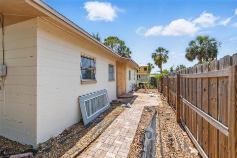 House in Saint Petersburg, Florida 2 bedrooms, 74.69 sq.m. № 1725198 - photo 10