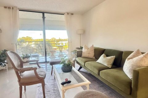 Condominio en alquiler en Lake Worth, Florida, 2 dormitorios, 94.76 m2 № 2250141 - foto 2