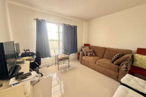 Condominio en alquiler en Lake Worth, Florida, 2 dormitorios, 94.76 m2 № 2250141 - foto 24