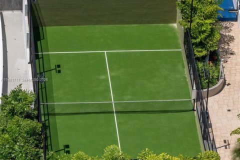 Condo in Miami, Florida, 3 bedrooms  № 2043002 - photo 13