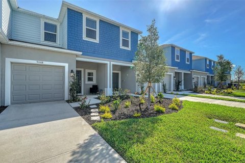 Adosado en alquiler en Sarasota, Florida, 3 dormitorios, 131.64 m2 № 1658463 - foto 1