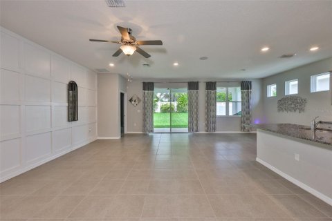 Villa ou maison à vendre à Riverview, Floride: 4 chambres, 190.45 m2 № 1904547 - photo 5
