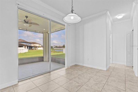 House in Land O' Lakes, Florida 5 bedrooms, 291.81 sq.m. № 1902693 - photo 30