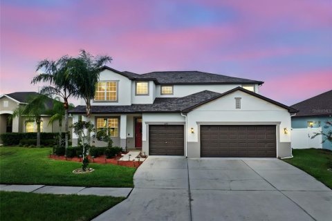House in Land O' Lakes, Florida 5 bedrooms, 291.81 sq.m. № 1902693 - photo 2