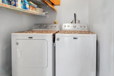Copropriété à vendre à Fort Lauderdale, Floride: 2 chambres, 76.83 m2 № 2084555 - photo 23