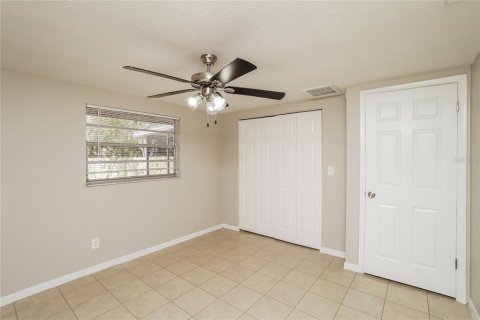House in Port Richey, Florida 2 bedrooms, 78.04 sq.m. № 1831352 - photo 13