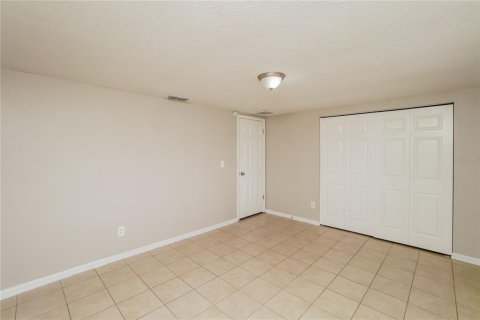 House in Port Richey, Florida 2 bedrooms, 78.04 sq.m. № 1831352 - photo 12