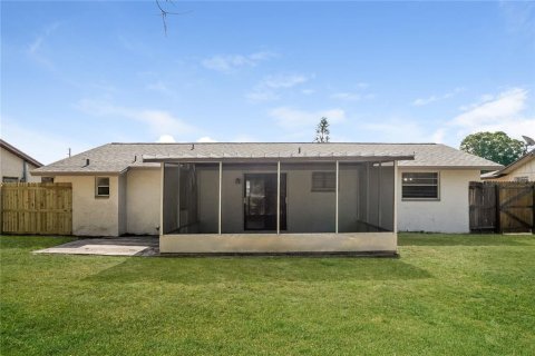 House in Port Richey, Florida 2 bedrooms, 78.04 sq.m. № 1831352 - photo 16