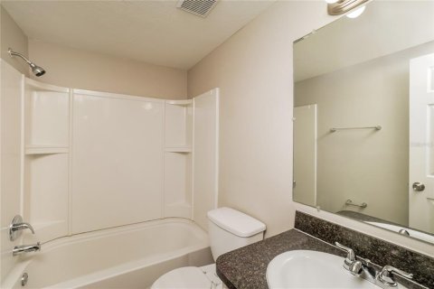 House in Port Richey, Florida 2 bedrooms, 78.04 sq.m. № 1831352 - photo 15
