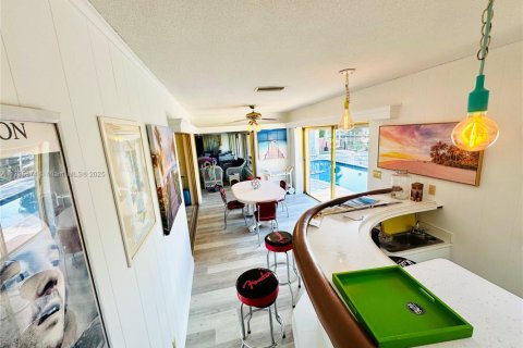 Casa en alquiler en Fort Lauderdale, Florida, 5 dormitorios, 361.48 m2 № 2060022 - foto 14