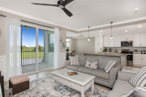 Copropriété à vendre à Punta Gorda, Floride: 2 chambres, 107.21 m2 № 2259101 - photo 11