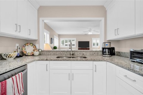 Villa ou maison à vendre à Palm Harbor, Floride: 2 chambres, 135.64 m2 № 2395652 - photo 25
