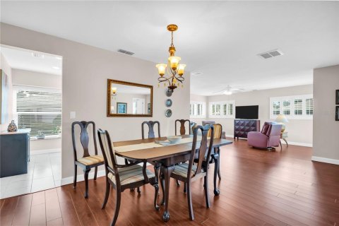 Villa ou maison à vendre à Palm Harbor, Floride: 2 chambres, 135.64 m2 № 2395652 - photo 13