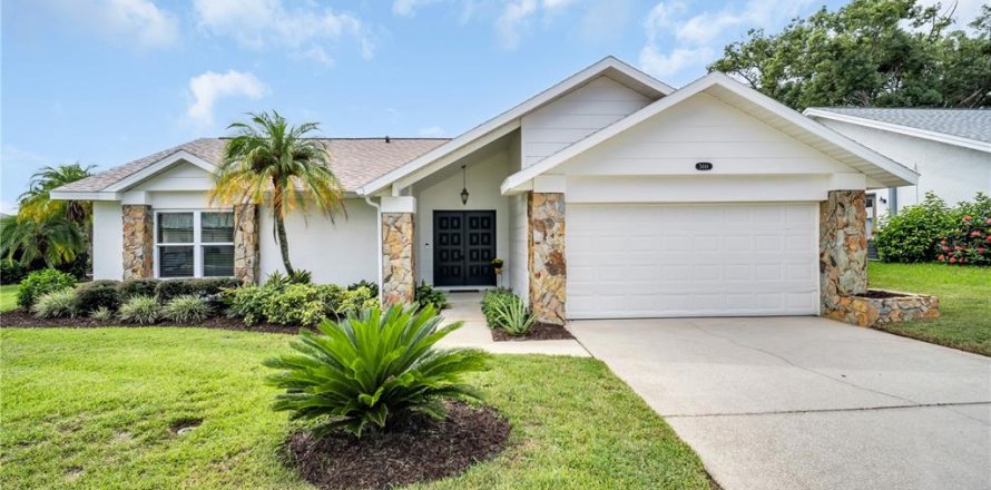Villa ou maison à Palm Harbor, Floride 2 chambres, 135.64 m2 № 2395652