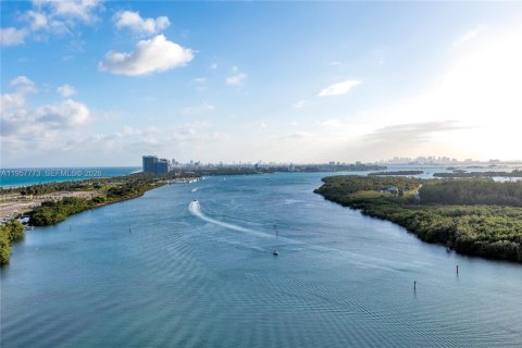 Condo à Sunny Isles Beach, Floride, 3 chambres  № 2011564