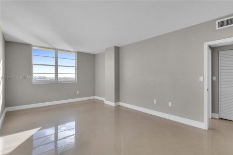 Copropriété à vendre à Sunny Isles Beach, Floride: 3 chambres, 145.86 m2 № 2011564 - photo 18