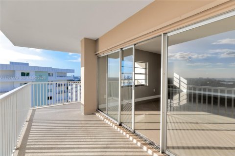 Copropriété à vendre à Sunny Isles Beach, Floride: 3 chambres, 145.86 m2 № 2011564 - photo 6