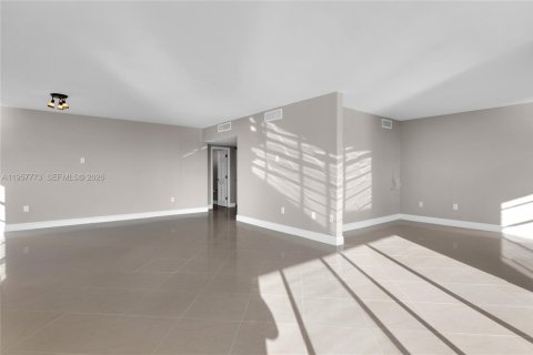 Copropriété à vendre à Sunny Isles Beach, Floride: 3 chambres, 145.86 m2 № 2011564 - photo 14