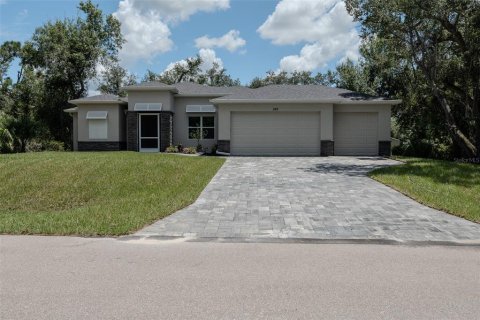 Villa ou maison à Port Charlotte, Floride 4 chambres, 162.58 m2 № 2136113