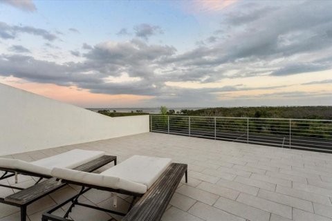 Villa ou maison à vendre à Bradenton, Floride: 4 chambres, 641.12 m2 № 2141792 - photo 12
