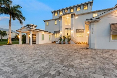 Villa ou maison à vendre à Bradenton, Floride: 4 chambres, 641.12 m2 № 2141792 - photo 14
