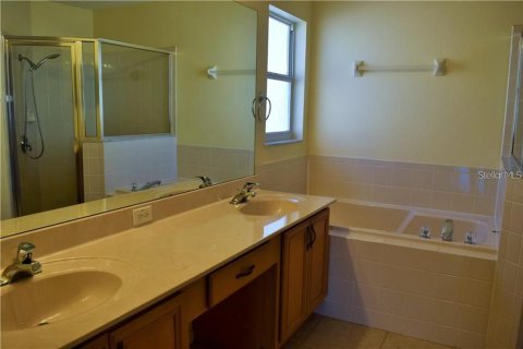 Снять в аренду виллу или дом в Сан-Антонио, Флорида 7 комнат, 148.55м2, № 2147835 - фото 8