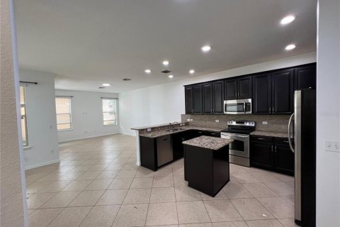 Casa en alquiler en Windermere, Florida, 3 dormitorios, 198.72 m2 № 2120336 - foto 4
