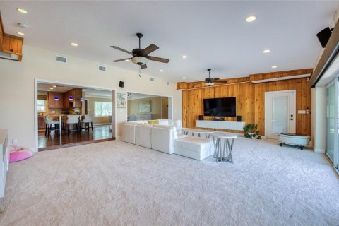 House in Saint Pete Beach, Florida 3 bedrooms, 190.36 sq.m. № 1906782 - photo 26