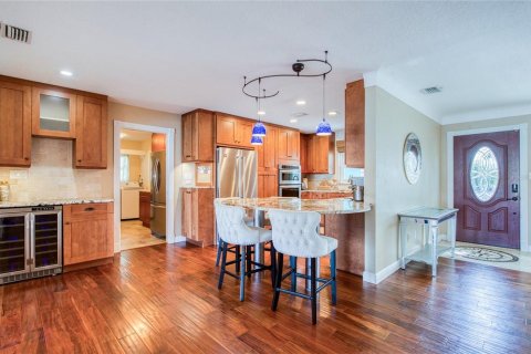 House in Saint Pete Beach, Florida 3 bedrooms, 190.36 sq.m. № 1906782 - photo 10