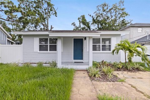 Купить виллу или дом в Сент-Питерсберг, Флорида 3 комнаты, 77.11м2, № 1905875 - фото 3