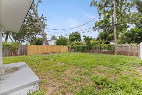 Купить виллу или дом в Сент-Питерсберг, Флорида 3 комнаты, 77.11м2, № 1905875 - фото 20